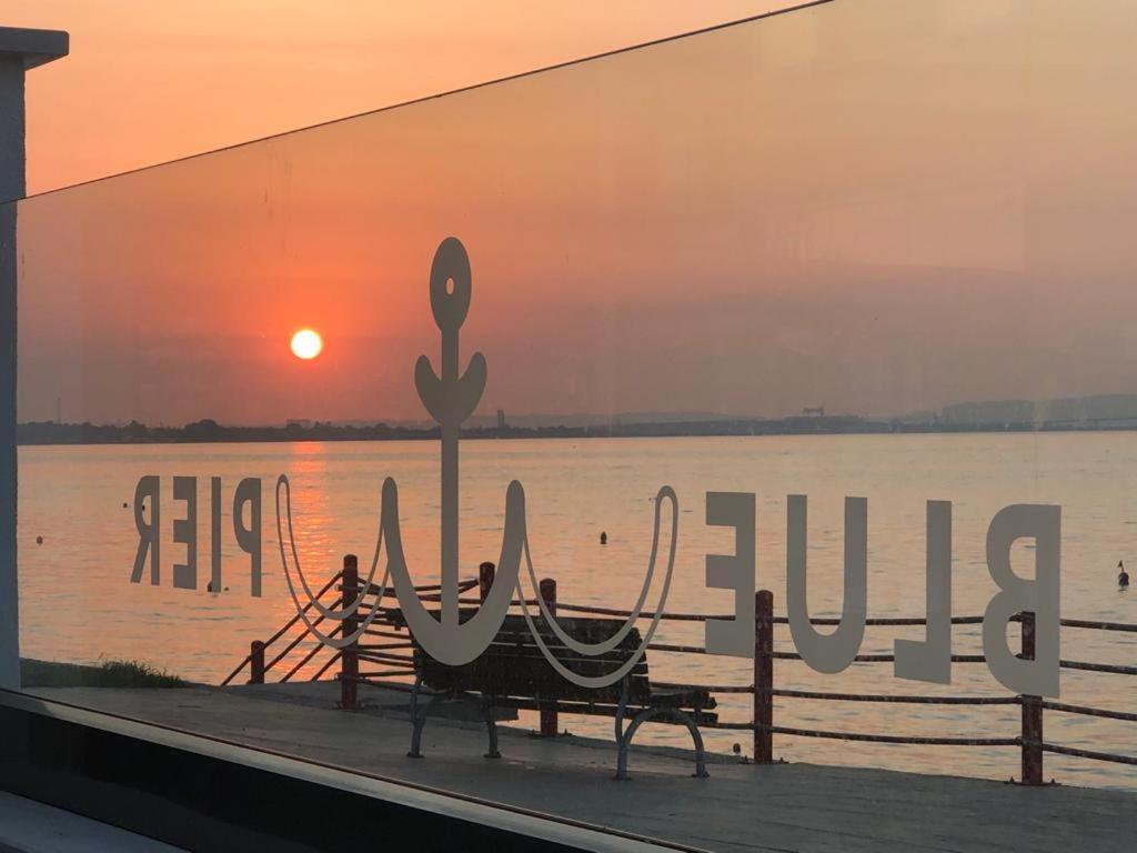 Blue Pier Hotel Коджаэли Экстерьер фото