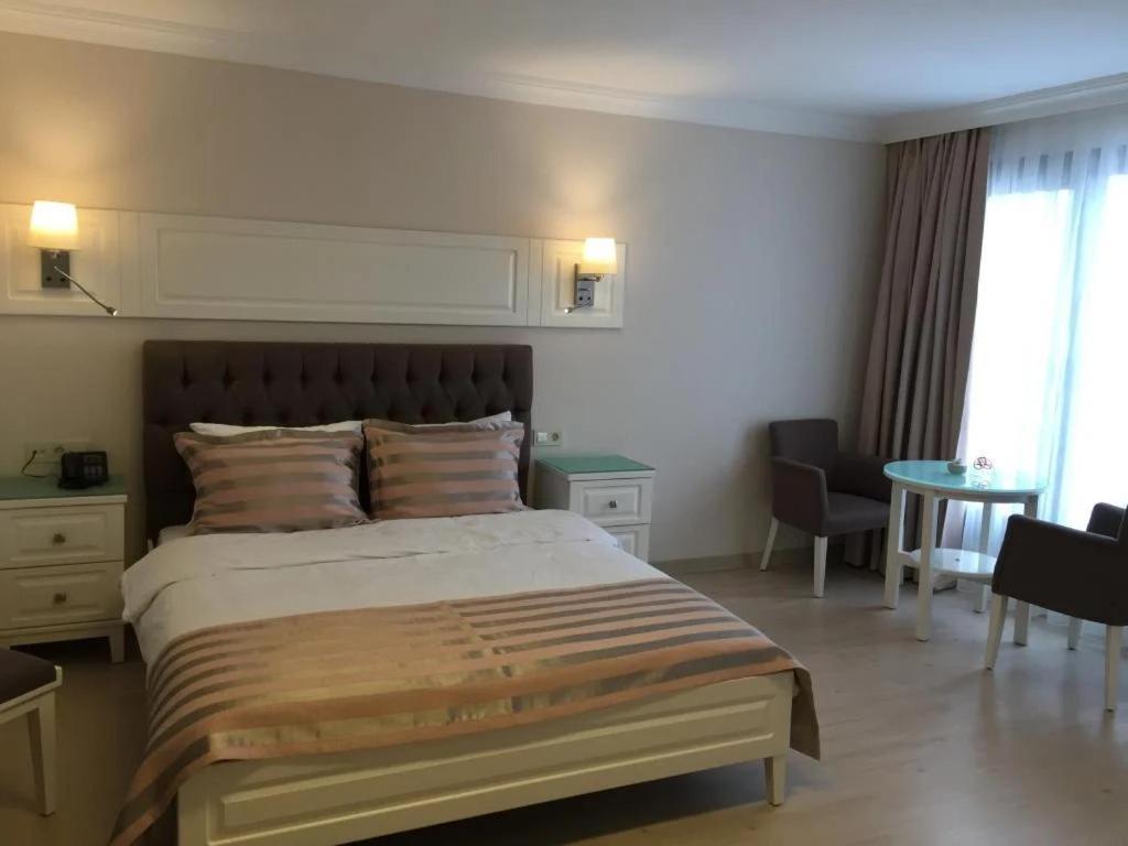 Blue Pier Hotel Коджаэли Экстерьер фото