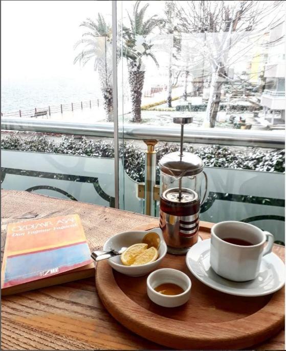 Blue Pier Hotel Коджаэли Экстерьер фото