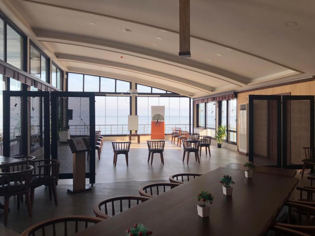 Blue Pier Hotel Коджаэли Экстерьер фото